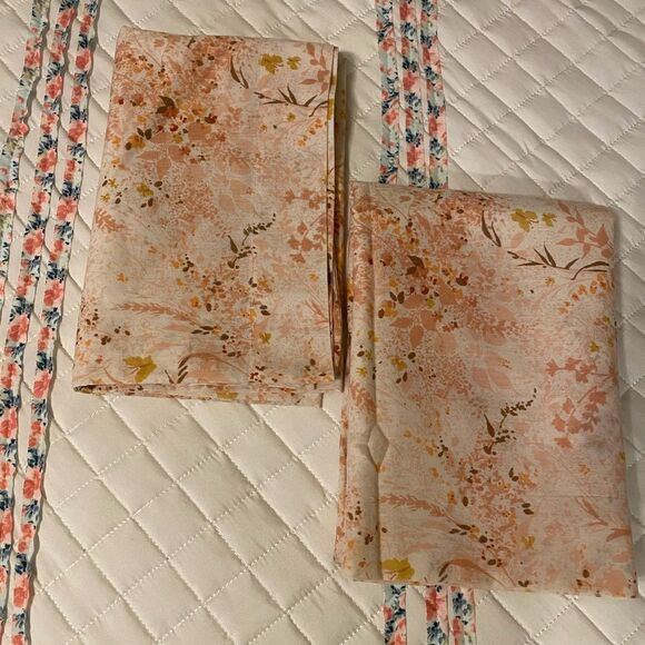 2x vintage Floral Pink and brown pillow cases Fabric Set - Picture 1 of 2